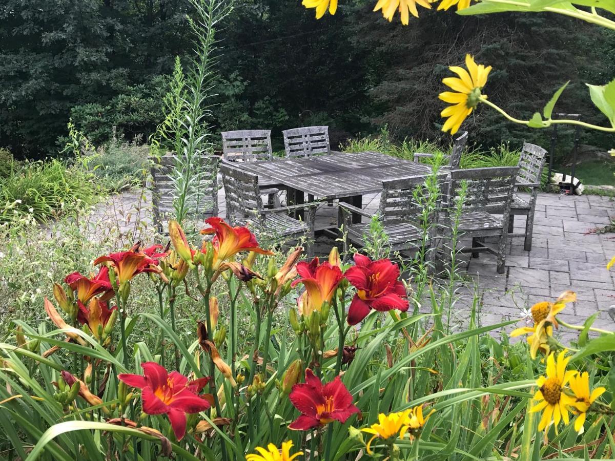 Howarth House Bed And Breakfast Фичбърг Екстериор снимка