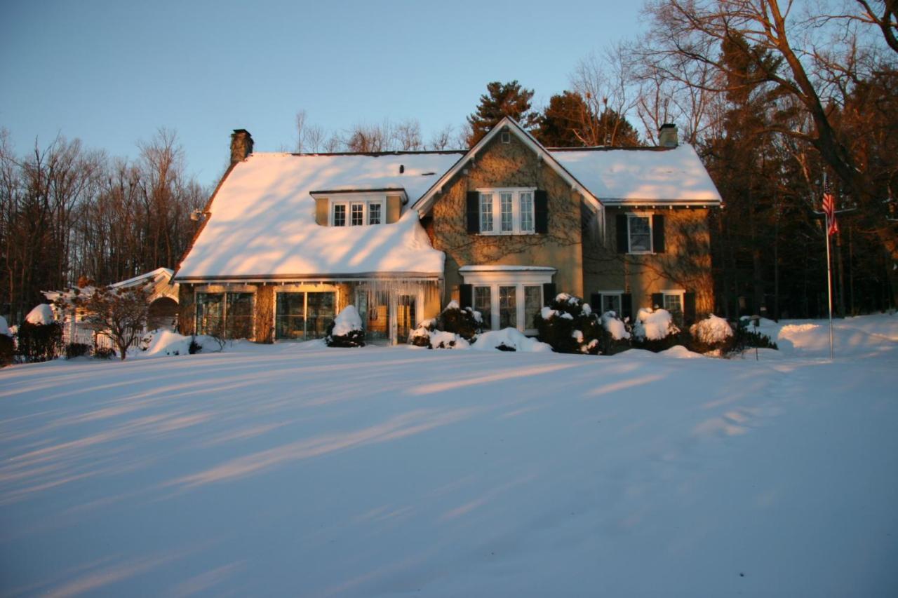 Howarth House Bed And Breakfast Фичбърг Екстериор снимка